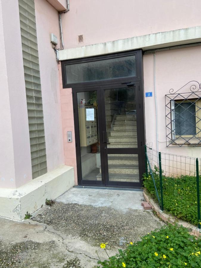 Ajaccio Magnifique T2 45M2 Neuf 5 Personnes Clim Wifi Stationnement Gratuit Centre Ville Plage A 300M Exteriör bild