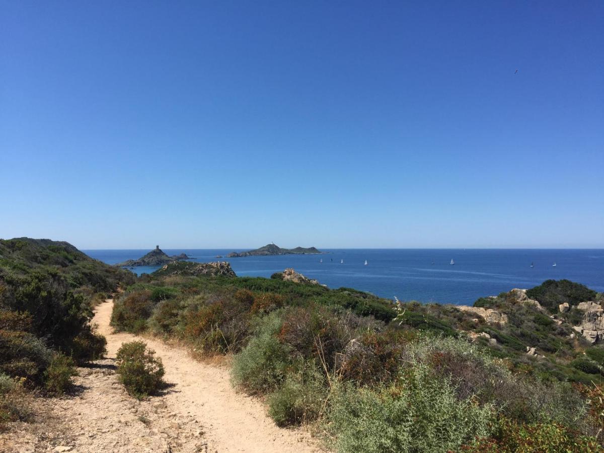 Ajaccio Magnifique T2 45M2 Neuf 5 Personnes Clim Wifi Stationnement Gratuit Centre Ville Plage A 300M Exteriör bild