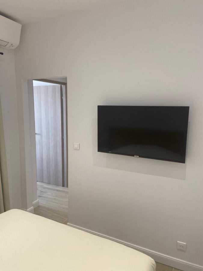 Ajaccio Magnifique T2 45M2 Neuf 5 Personnes Clim Wifi Stationnement Gratuit Centre Ville Plage A 300M Exteriör bild